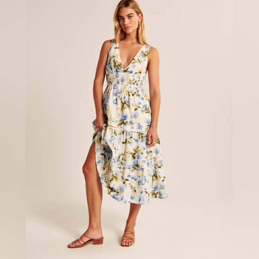 NWT Abercrombie & Fitch Smocked Waist Tiered Midi Dress Blue Floral Sz Small